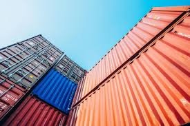 Como reduzir custos da sua empresa utilizando containers